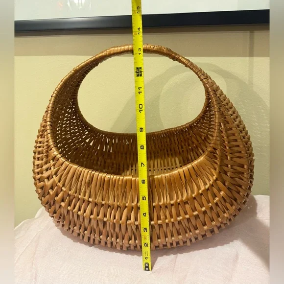 Vintage Gondola Half Moon Harvesting Basket - Picture 7 of 9